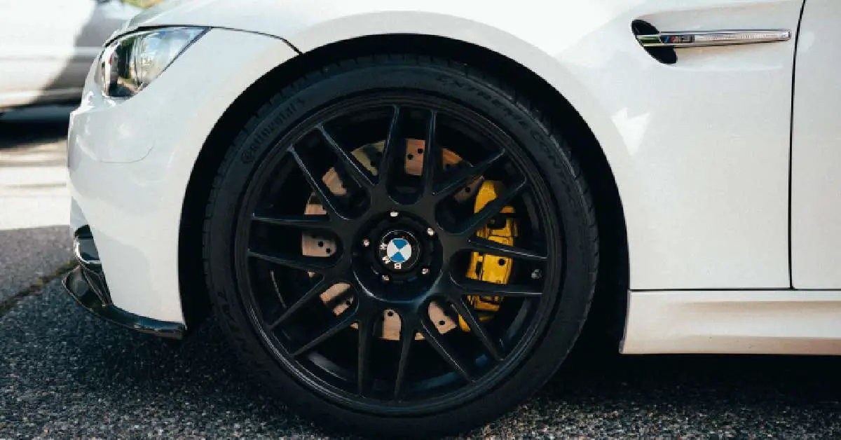 How To Stop Brake Fluid When Removing Caliper (BMW & Other Cars) EZ